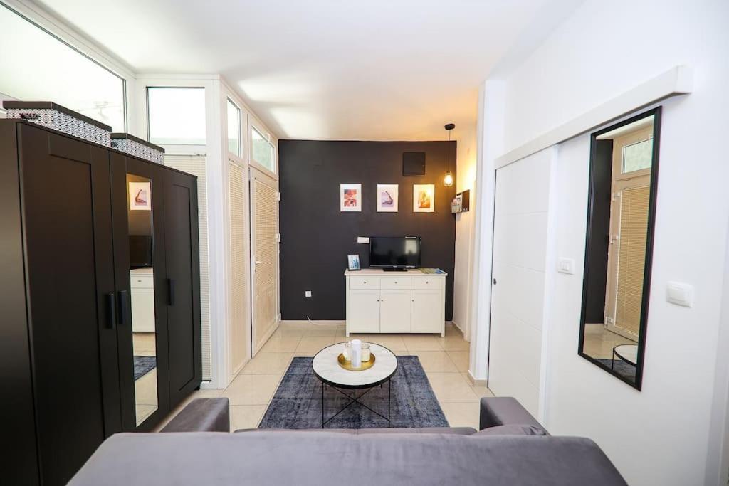 “Minipalais” Apartment In The Heart Of Zadar Ngoại thất bức ảnh